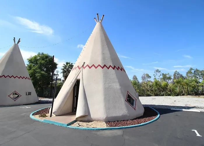 Motel: Wigwam Motel